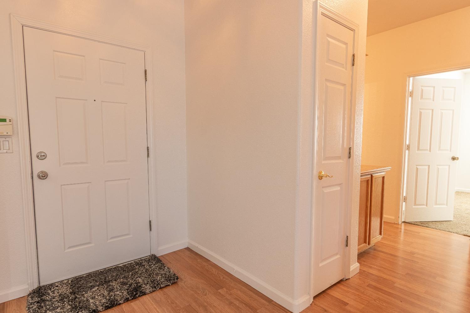 Detail Gallery Image 5 of 30 For 9236 Bridalveil Cir, Stockton,  CA 95212 - 3 Beds | 2 Baths