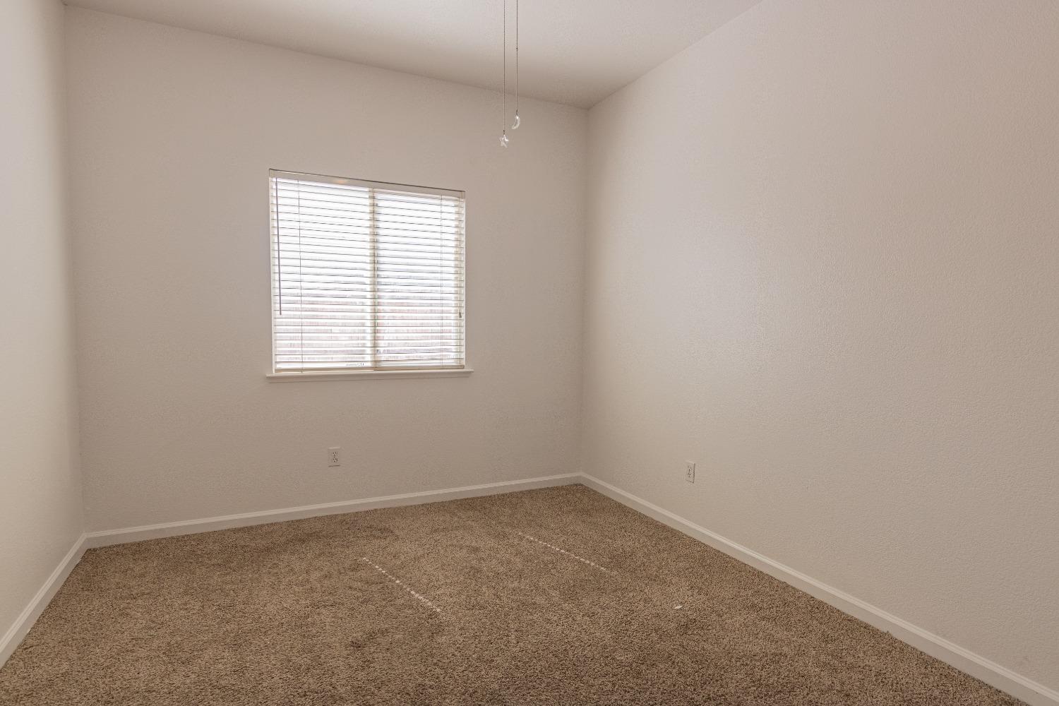 Detail Gallery Image 10 of 30 For 9236 Bridalveil Cir, Stockton,  CA 95212 - 3 Beds | 2 Baths
