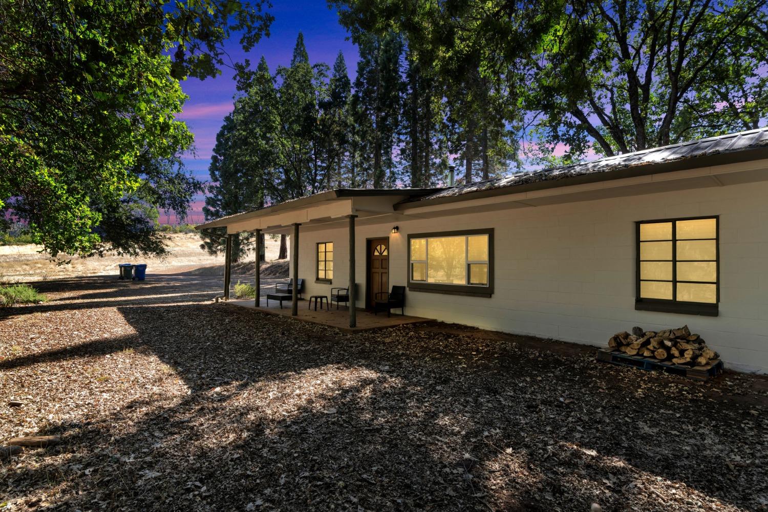 9704 Whiskey Slide Road, Mountain Ranch, CA 95246