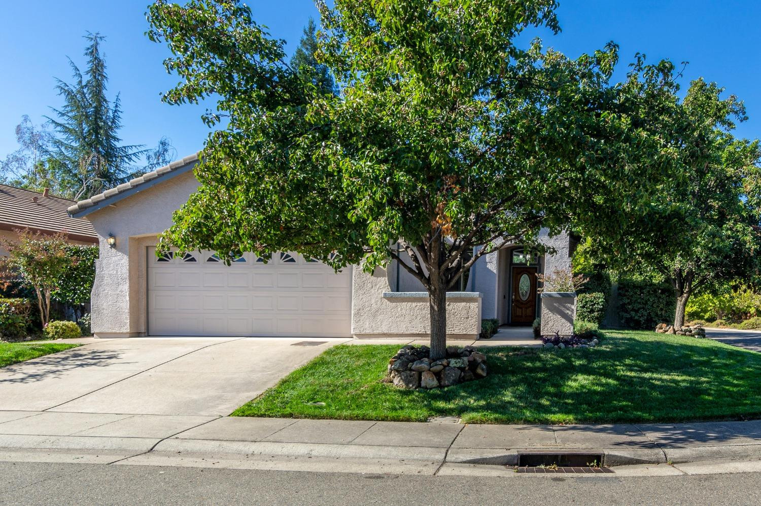 This move in ready single story home is located in the popular Broadstone community of Folsom.  You'