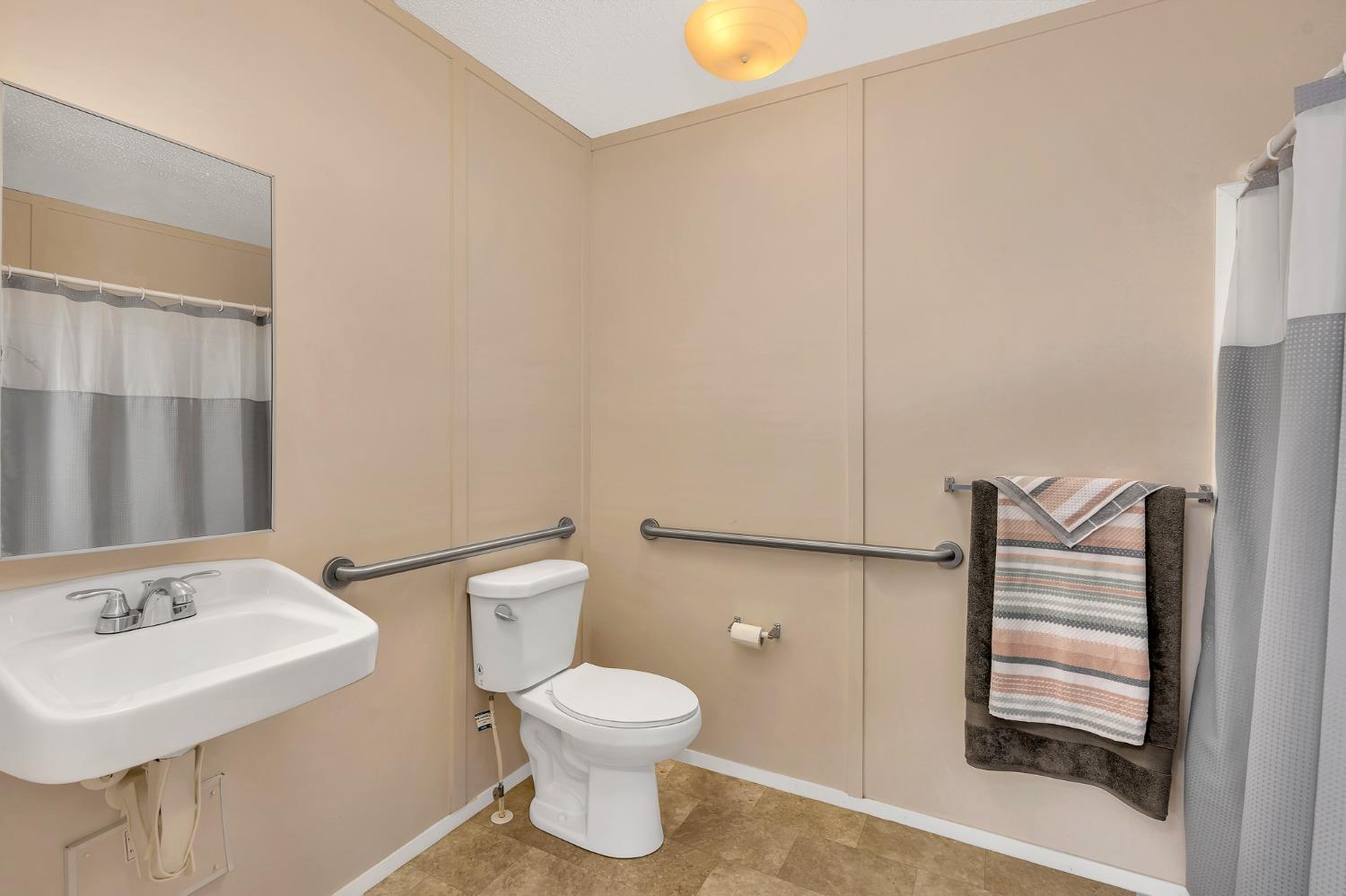 Detail Gallery Image 11 of 16 For 2355 Atwater Blvd 10, Atwater,  CA 95301 - 2 Beds | 1 Baths