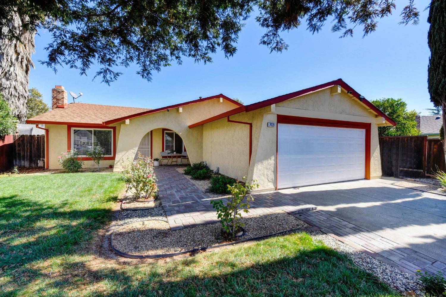 Citrus Heights Darling! Welcome home to this completely refreshed 4 bedroom, 2 bathroom home! Featur