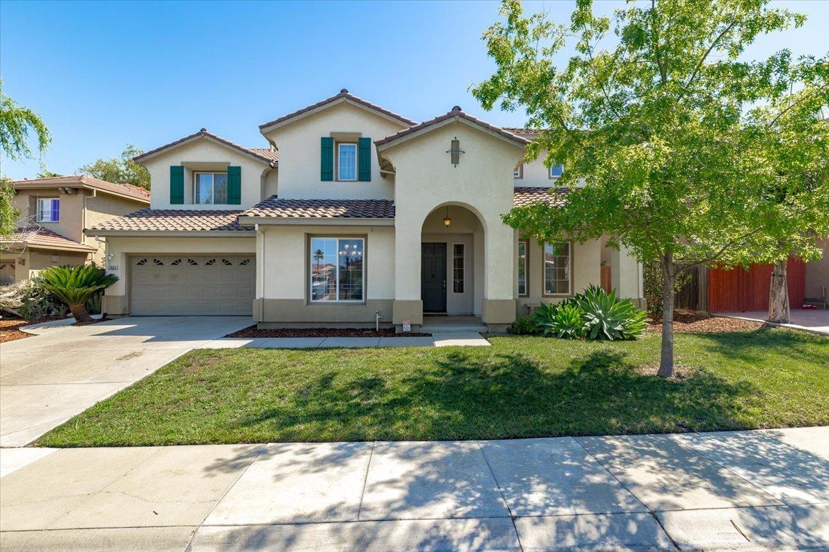 Great, large Natomas home with space inside and out! This +/-3,545sf home features a spacious floorp