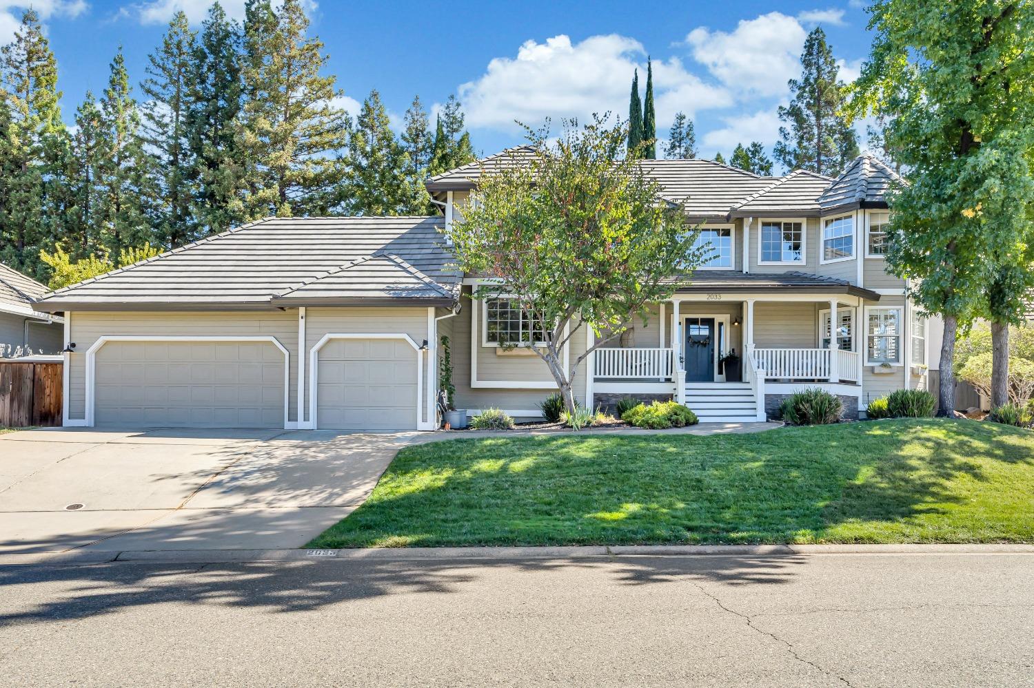 Detail Gallery Image 1 of 1 For 2033 Norwich Pl, El Dorado Hills,  CA 95762 - 4 Beds | 3 Baths