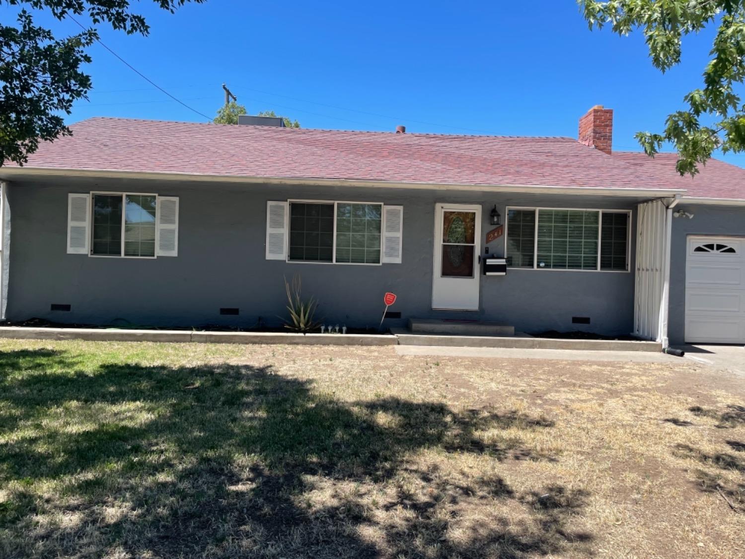 Detail Gallery Image 1 of 11 For 241 E Downs, Stockton,  CA 95204 - 3 Beds | 2 Baths