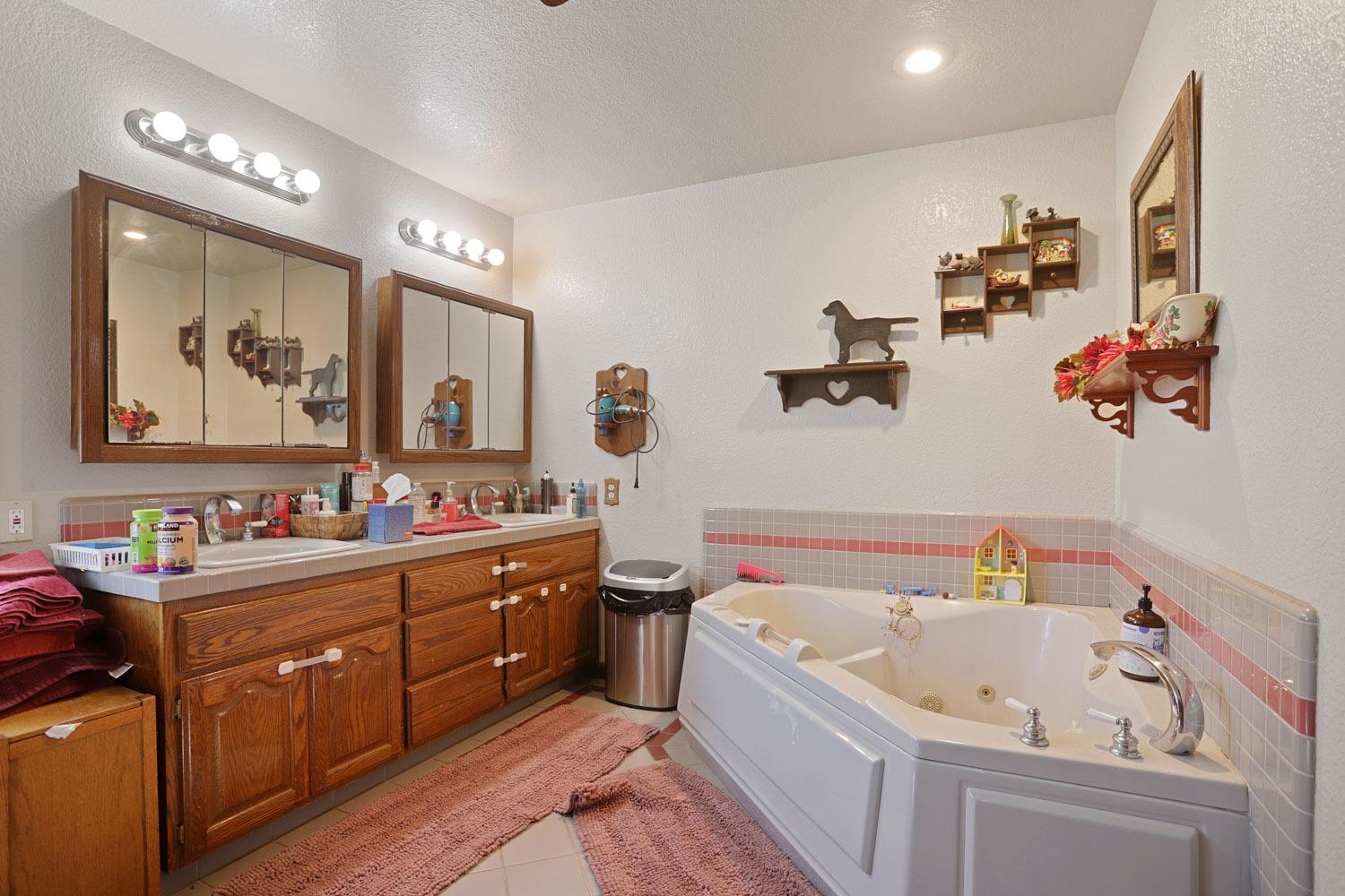 Detail Gallery Image 75 of 94 For 16731 E Brandt Rd, Lodi,  CA 95240 - 4 Beds | 3/1 Baths