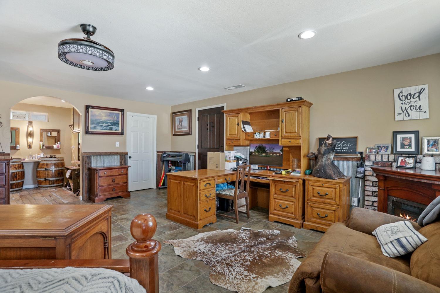 Detail Gallery Image 58 of 94 For 16731 E Brandt Rd, Lodi,  CA 95240 - 4 Beds | 3/1 Baths