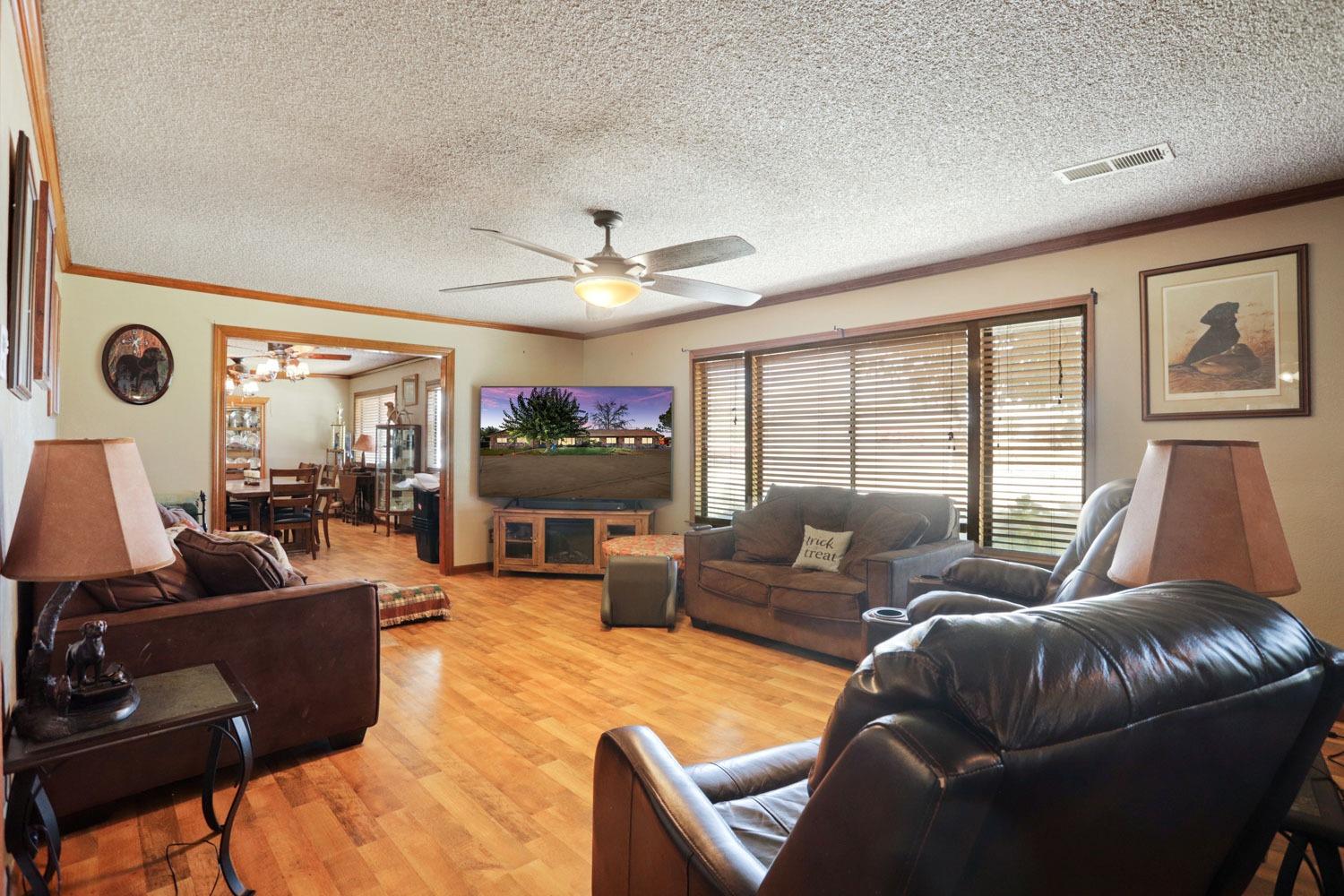 Detail Gallery Image 32 of 94 For 16731 E Brandt Rd, Lodi,  CA 95240 - 4 Beds | 3/1 Baths
