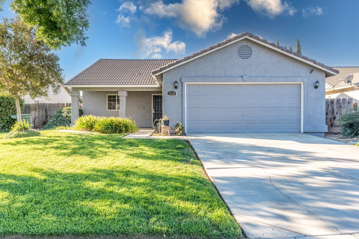 Detail Gallery Image 1 of 1 For 1948 Dewitt Ct, Merced,  CA 95341 - 3 Beds | 2 Baths