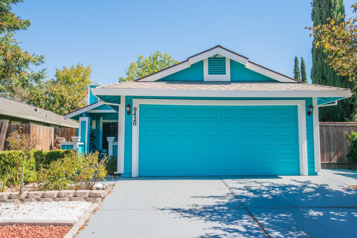 Photo of 9420 Ivydale Cir in Elk Grove, CA