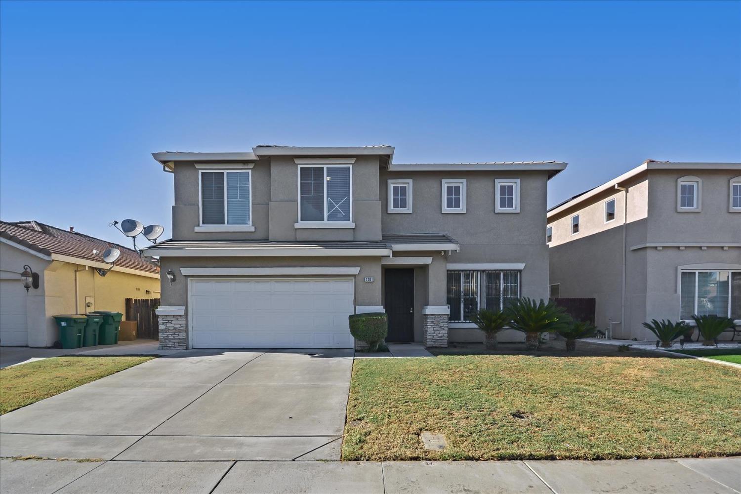 Detail Gallery Image 1 of 39 For 2301 Autumn Oak Pl, Stockton,  CA 95209 - 4 Beds | 3 Baths