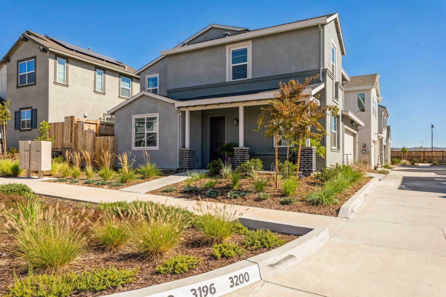 Photo of 3192 Sunny Gate Ln in Folsom, CA