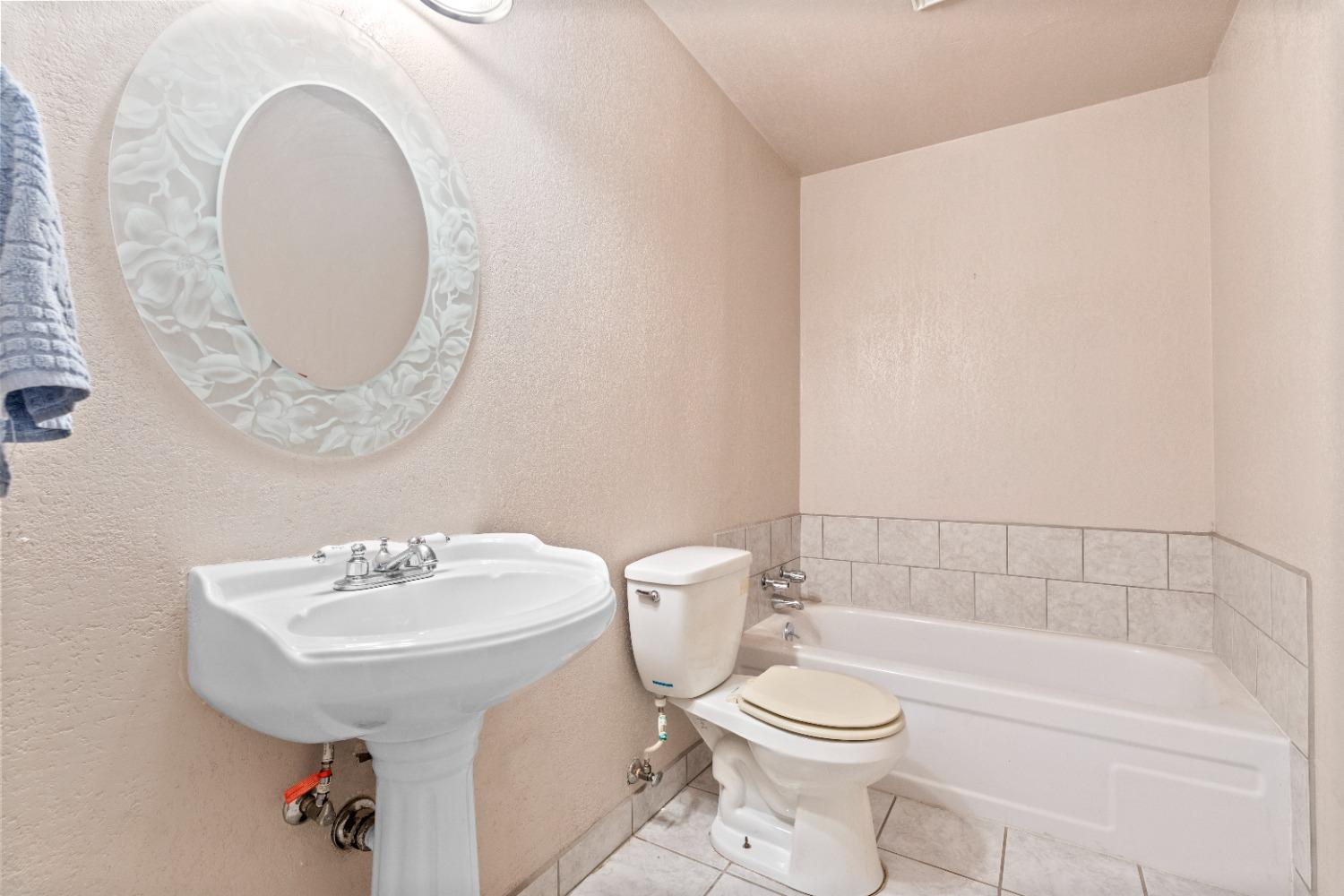 Detail Gallery Image 23 of 32 For 421 S Garden Ave, Stockton,  CA 95205 - 4 Beds | 2 Baths