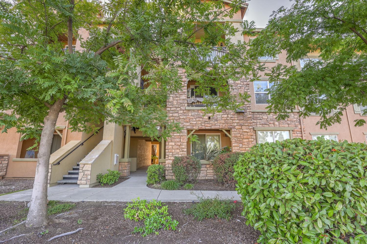 Detail Gallery Image 1 of 1 For 1250 Whitney Ranch Pkwy #237,  Rocklin,  CA 95765 - 2 Beds | 2 Baths