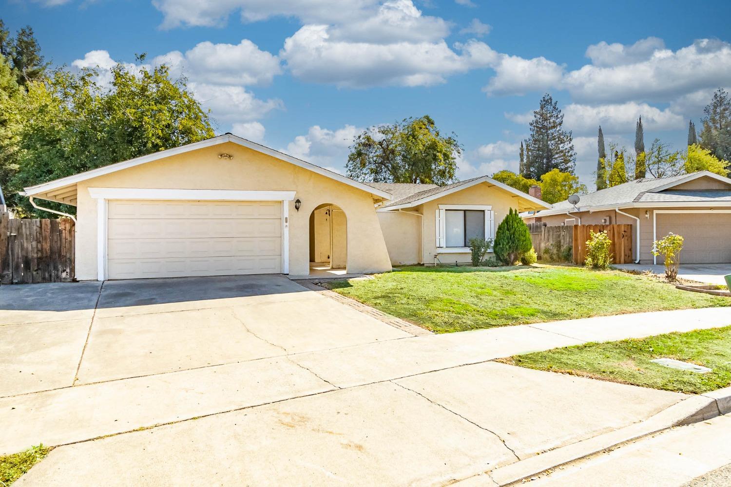 Photo of 3326 Bridal Veil Ct in Merced, CA
