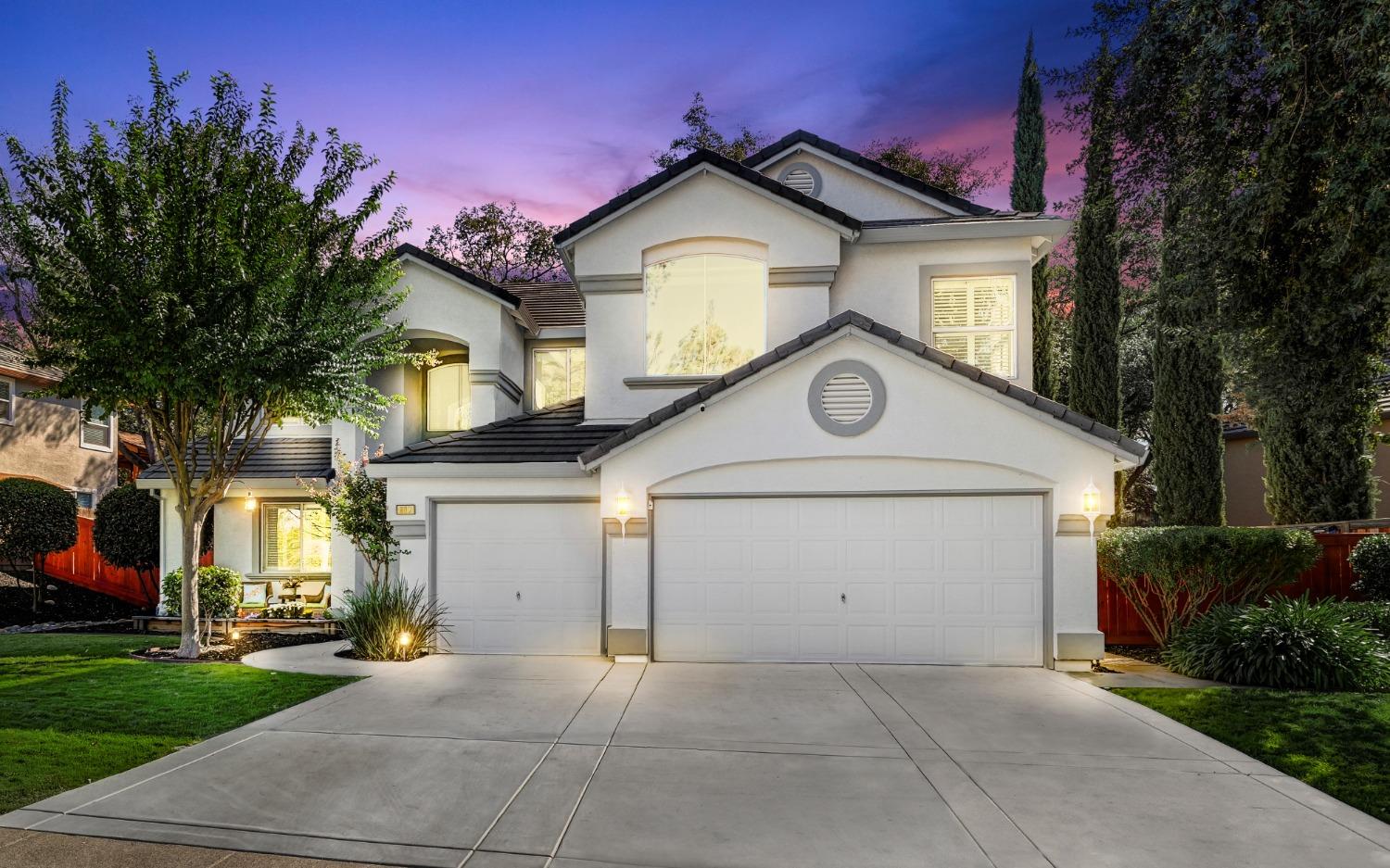 Detail Gallery Image 1 of 1 For 897 Farley Ct, Folsom,  CA 95630 - 5 Beds | 2/1 Baths
