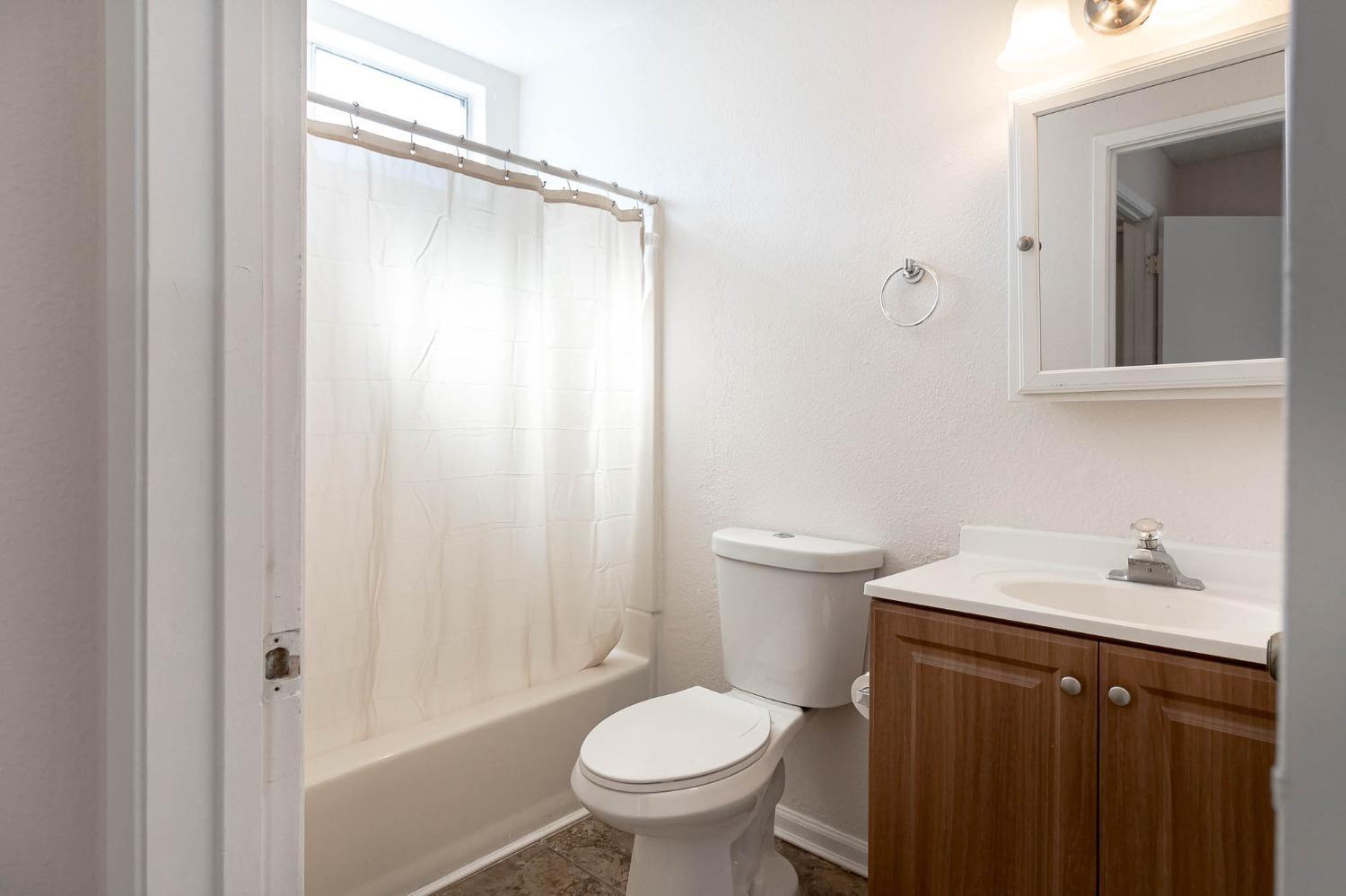 Detail Gallery Image 21 of 27 For 3326 Bridal Veil Ct, Merced,  CA 95340 - 4 Beds | 2 Baths