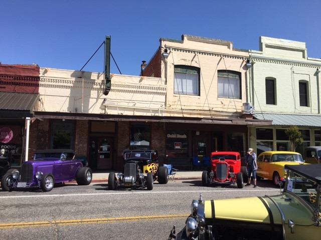 Photo of 106-108 E Main St in Grass Valley, CA