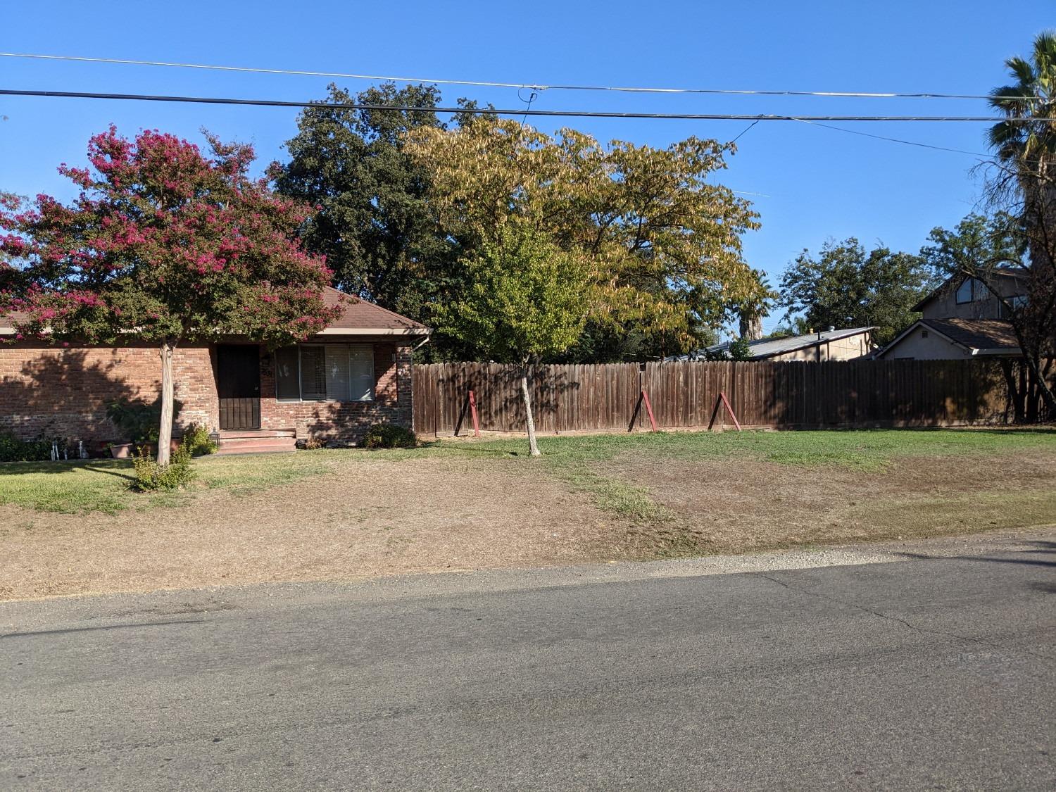 Detail Gallery Image 1 of 1 For 7531 Henrietta Dr, Sacramento,  CA 95822 - 3 Beds | 1 Baths