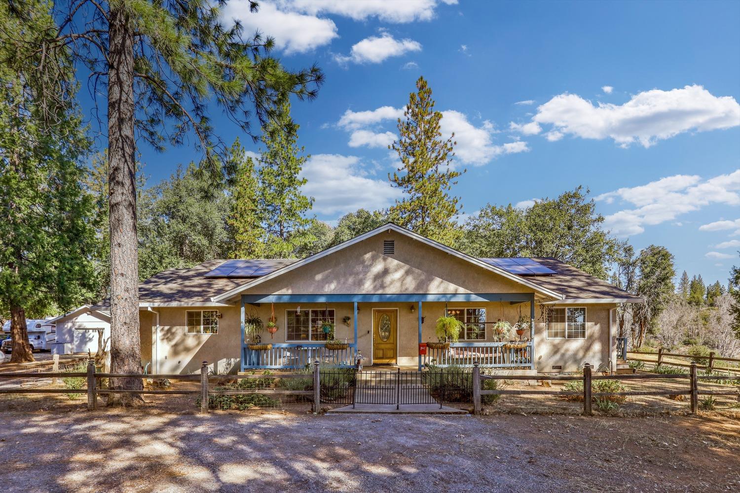 6056 W Old Emigrant Trail, Mountain Ranch, CA 95246