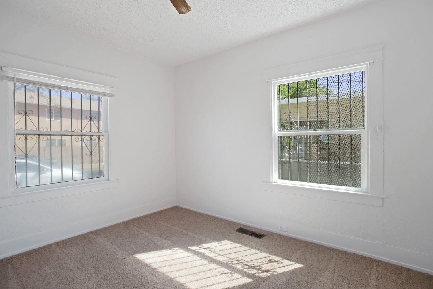 Detail Gallery Image 8 of 23 For 351 S a St, Stockton,  CA 95205 - 2 Beds | 1 Baths