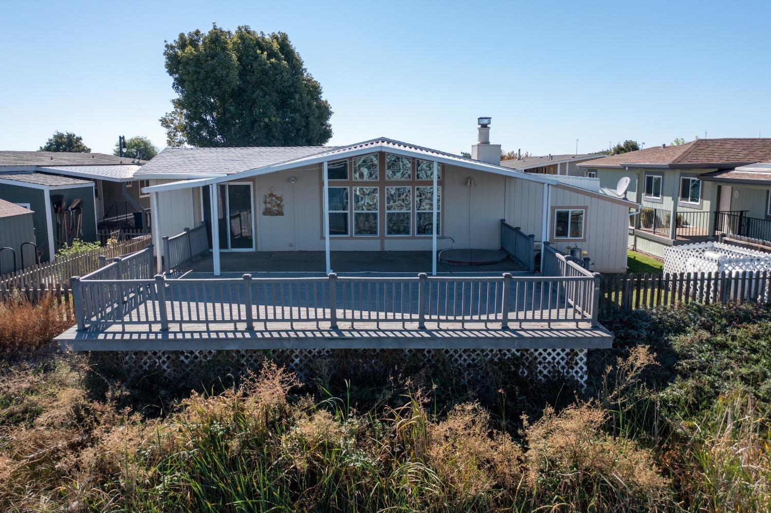 Photo of 185 Oxbow Marina Dr in Isleton, CA