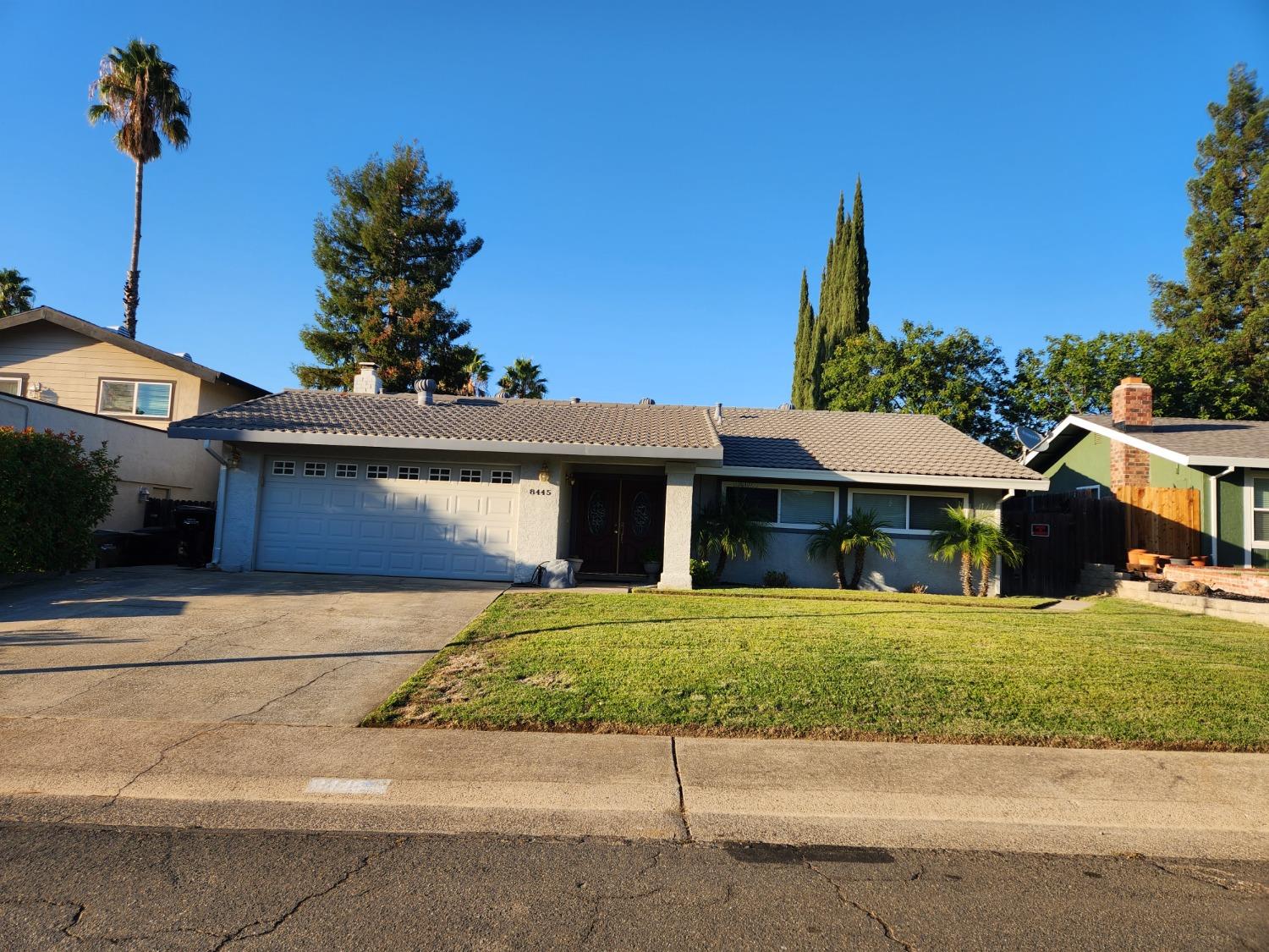 Photo of 8445 Cortadera Dr in Orangevale, CA