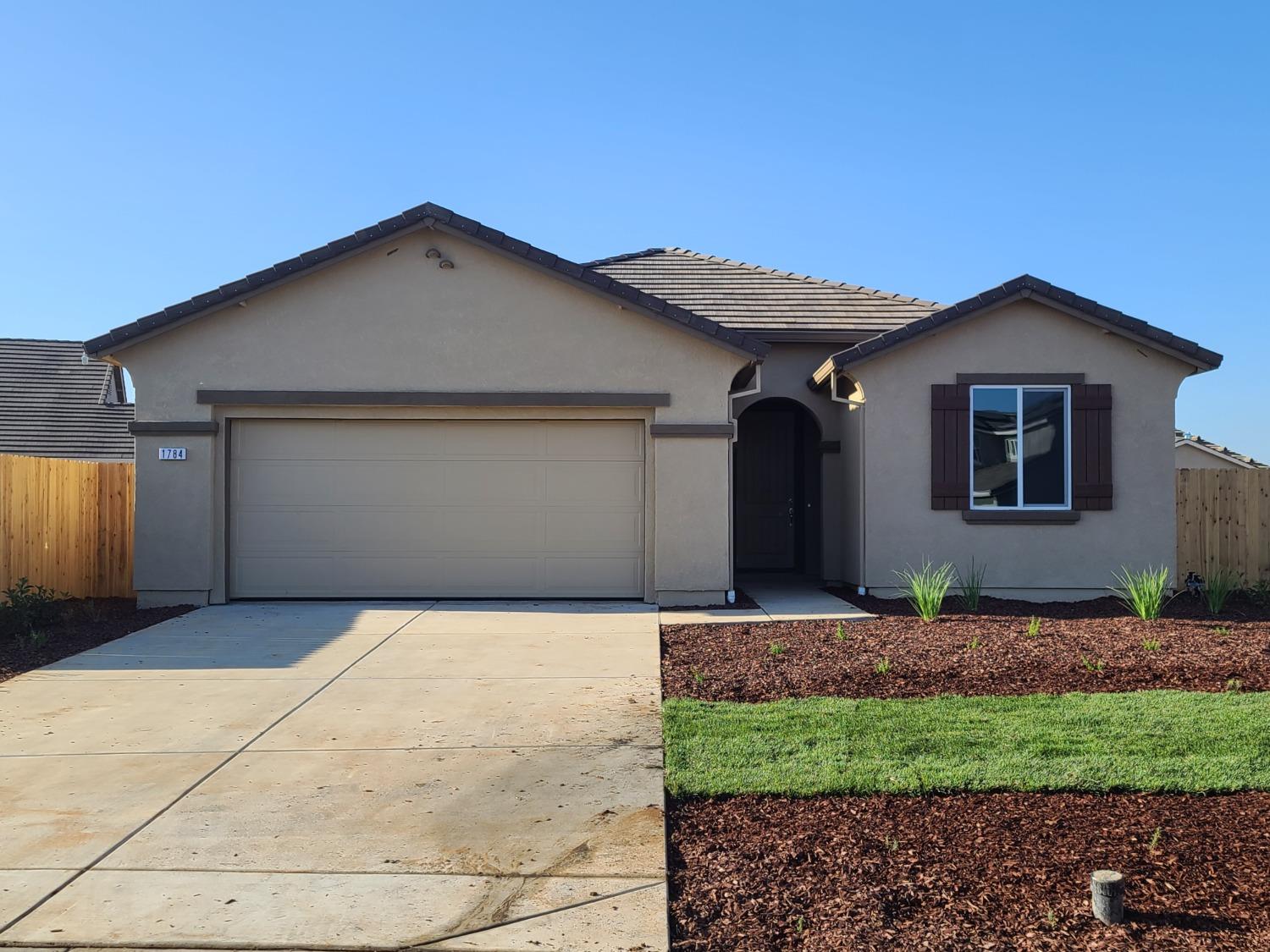 Photo of 1784 Lakeshore Ct in Plumas Lake, CA