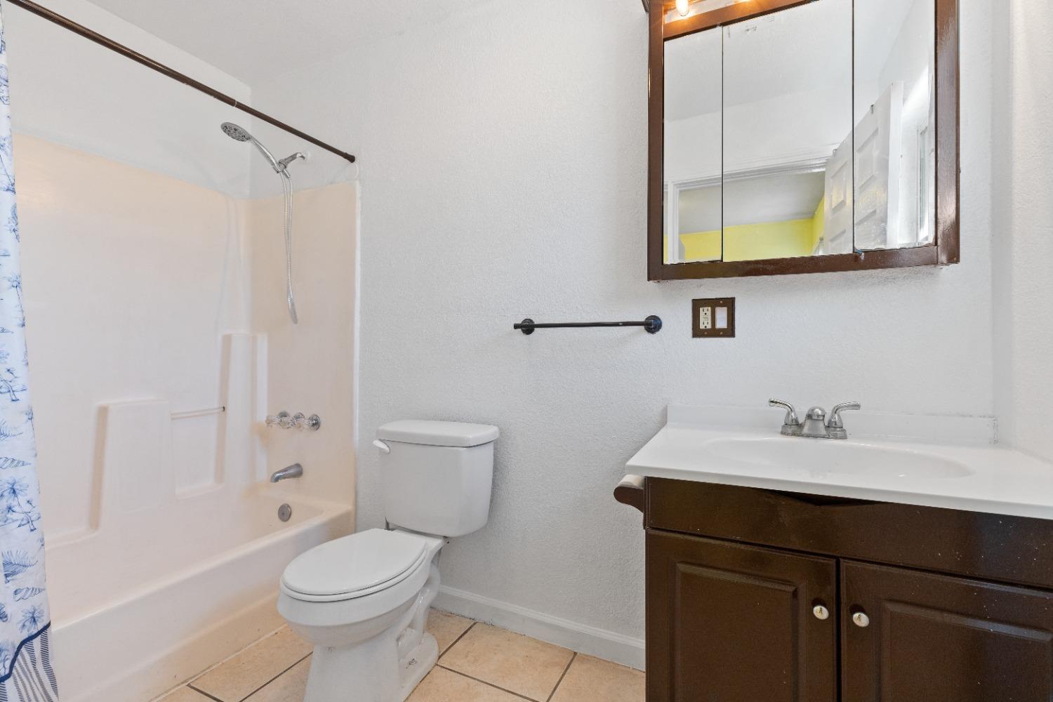Detail Gallery Image 20 of 23 For 2611 Cherokee Road, Stockton,  CA 95205 - 3 Beds | 1 Baths