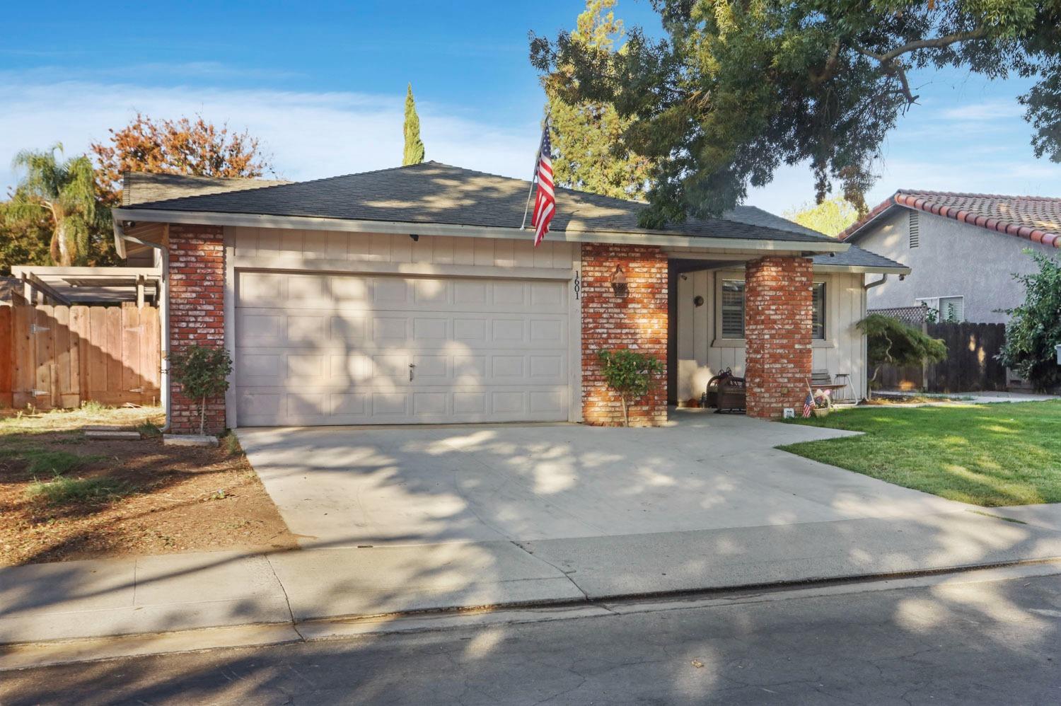 Detail Gallery Image 1 of 1 For 1601 Swarthmore Dr, Modesto,  CA 95358 - 3 Beds | 2 Baths