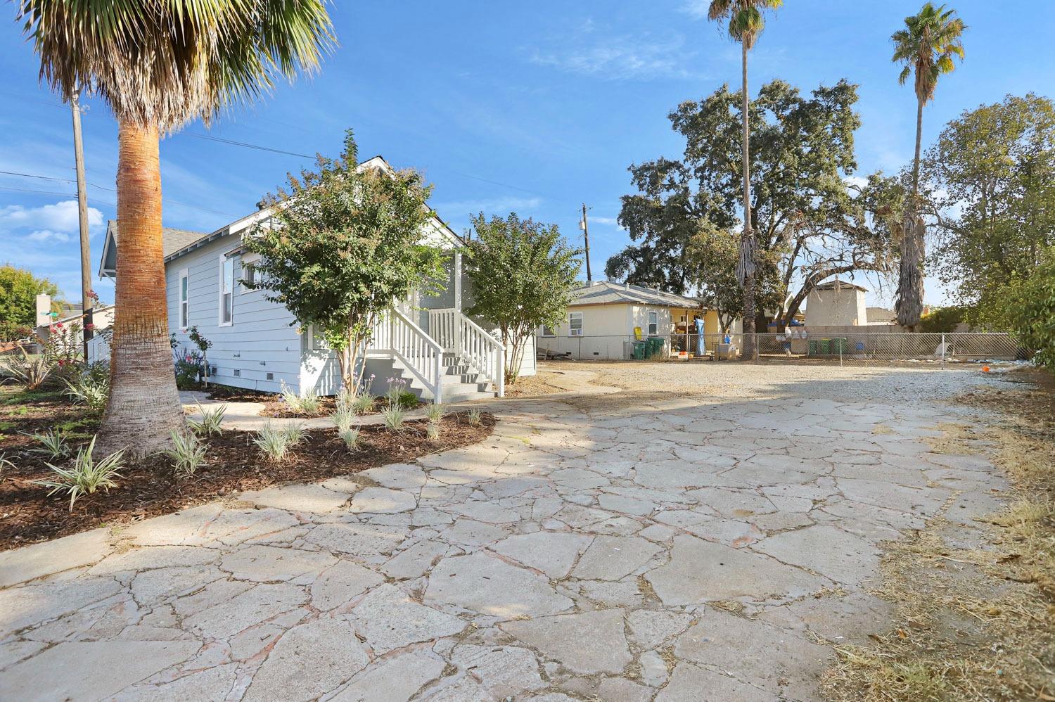Detail Gallery Image 27 of 29 For 904 S Golden Gate Ave, Stockton,  CA 95205 - 3 Beds | 2 Baths