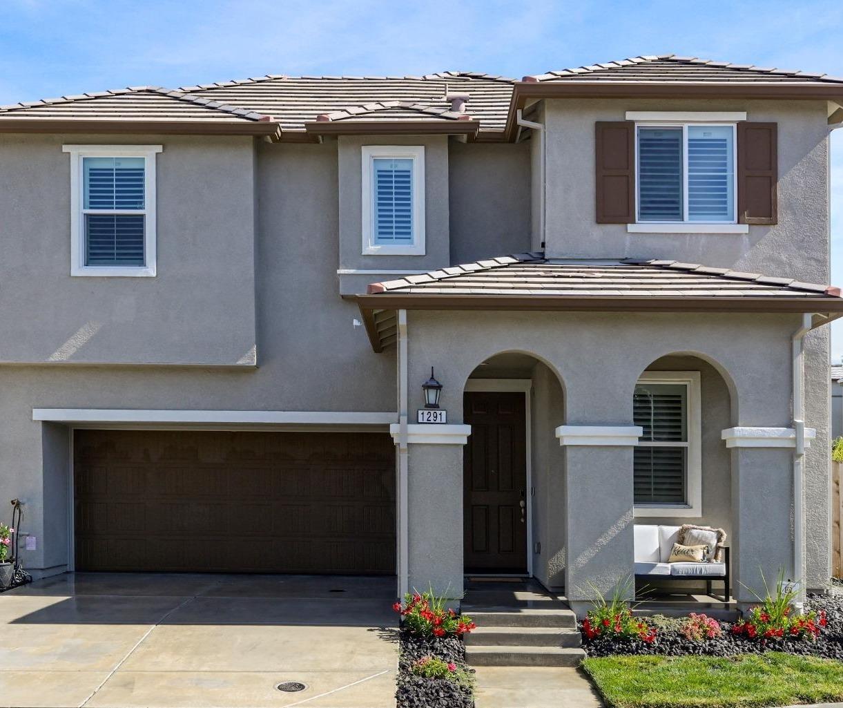 Photo of 1291 Goldenrod Wy in Rocklin, CA
