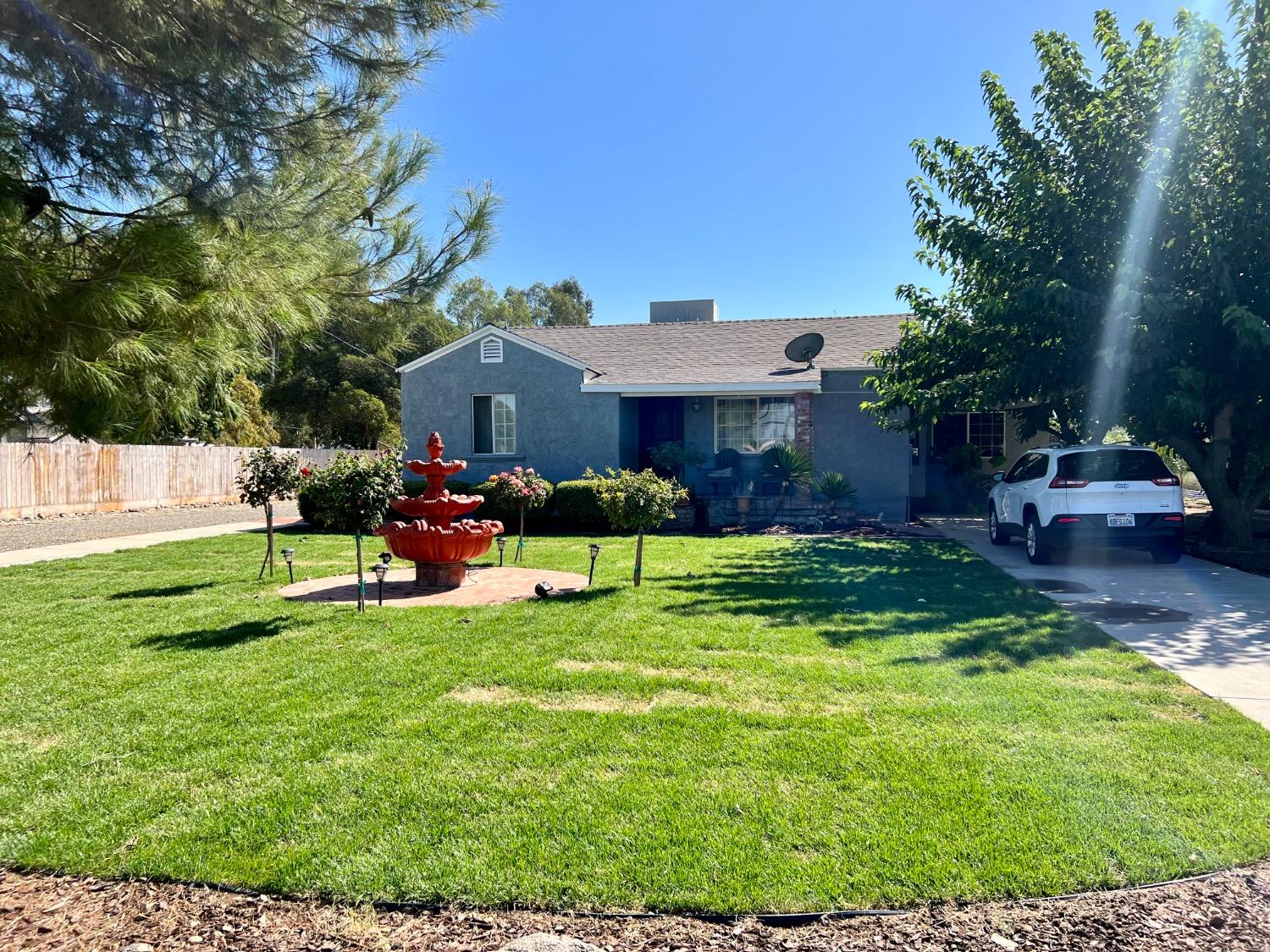 Photo of 2860 Baker Dr in Merced, CA