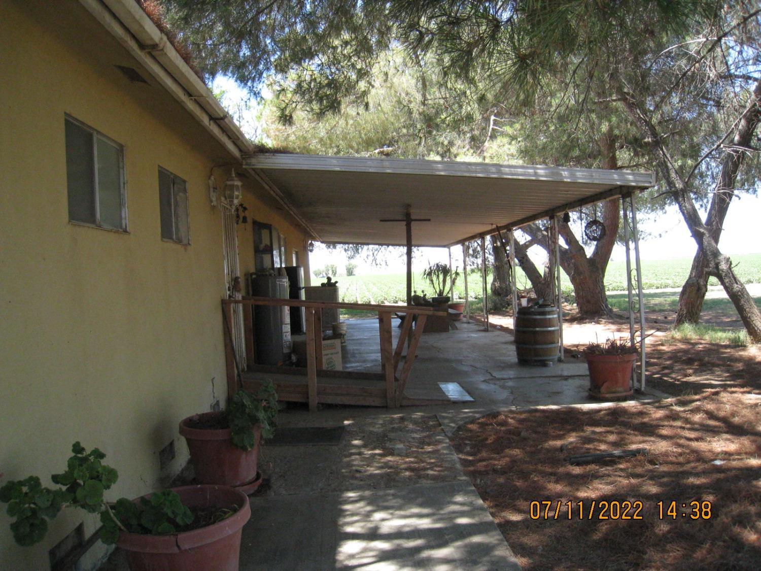 Detail Gallery Image 10 of 12 For 18480 Almond Dr, Los Banos,  CA 93635 - 3 Beds | 2 Baths