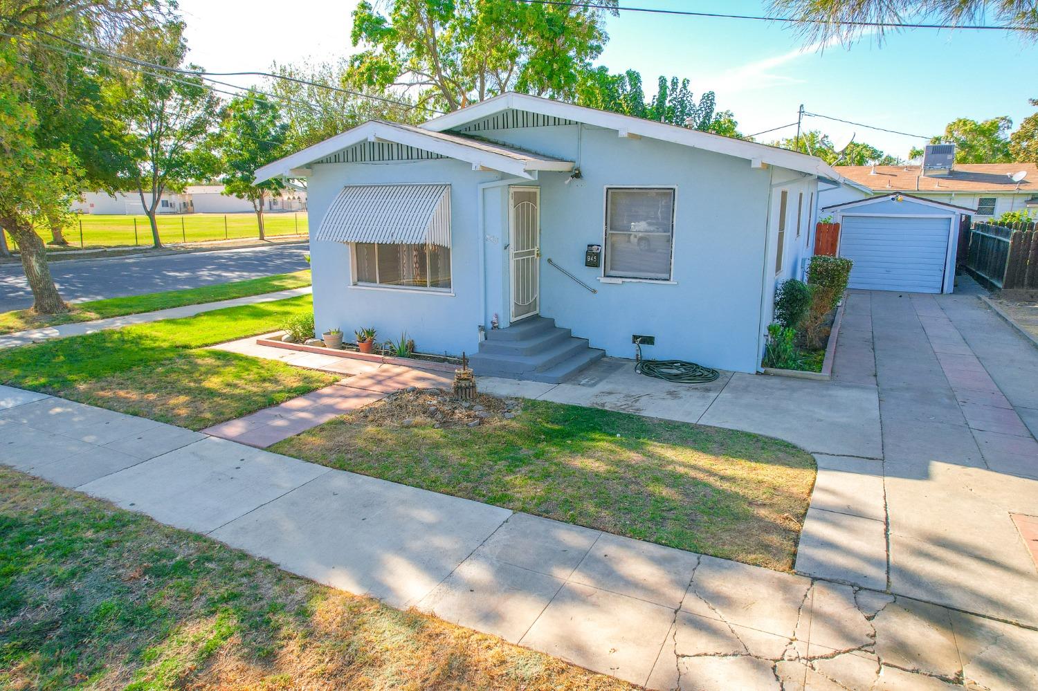 Detail Gallery Image 22 of 25 For 945 9th St, Los Banos,  CA 93635 - 2 Beds | 1 Baths