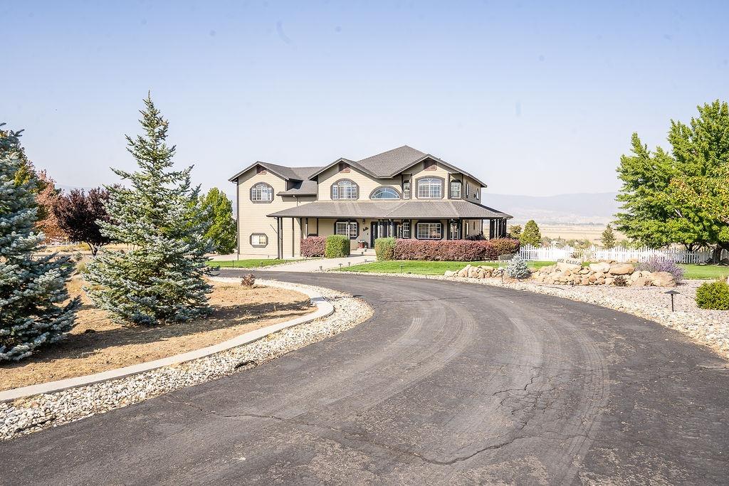 Photo of 701-045 Florence Ln in Susanville, CA