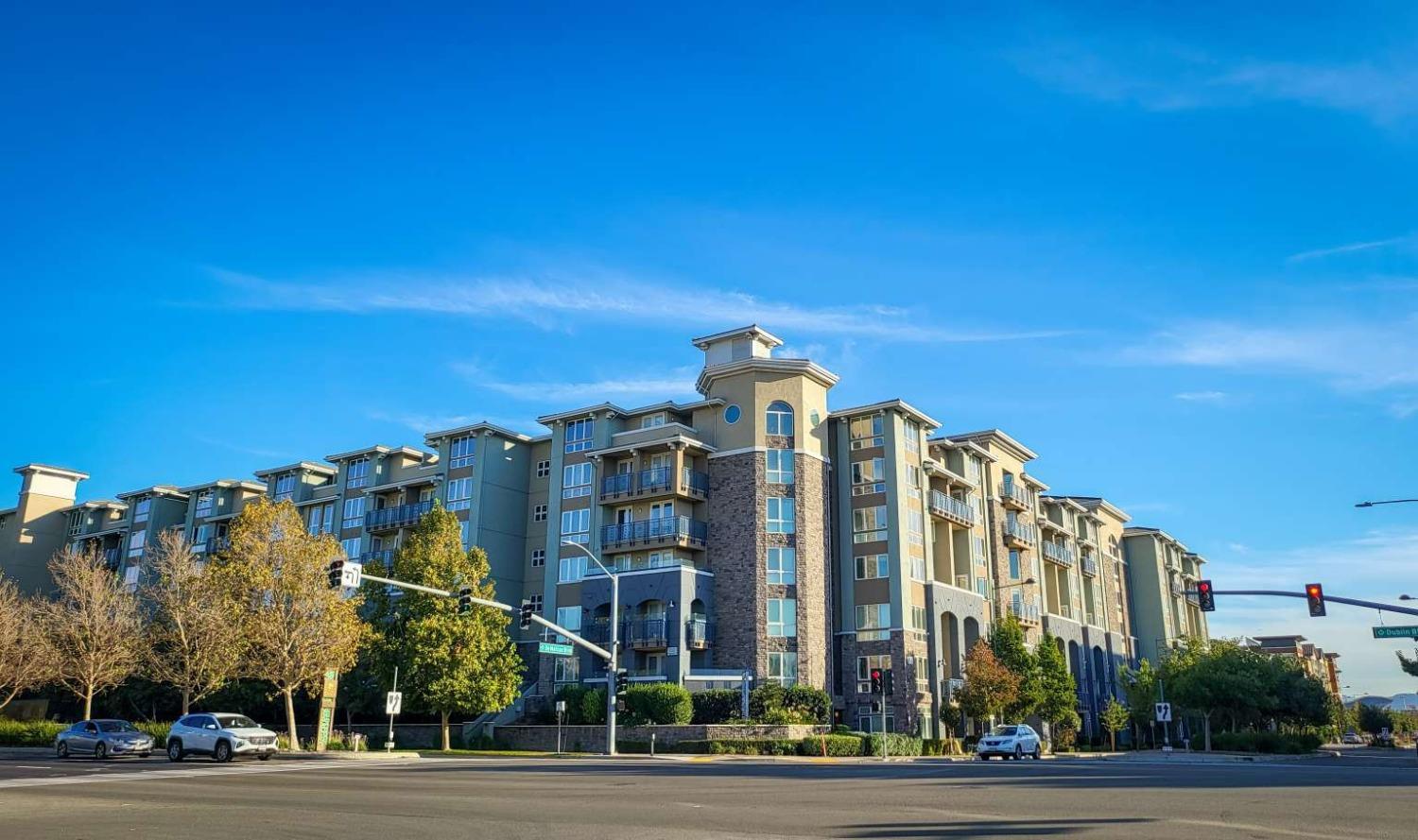 Detail Gallery Image 1 of 1 For 5501 De Marcus Blvd #528,  Dublin,  CA 94568 - 3 Beds | 2 Baths