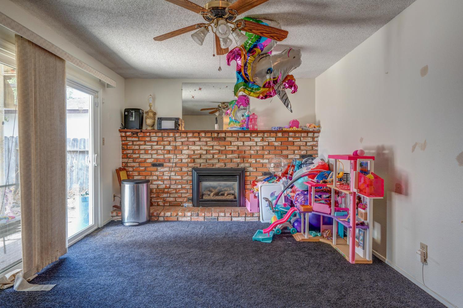 Detail Gallery Image 12 of 27 For 1416 Denver Way, Merced,  CA 95348 - 3 Beds | 2 Baths