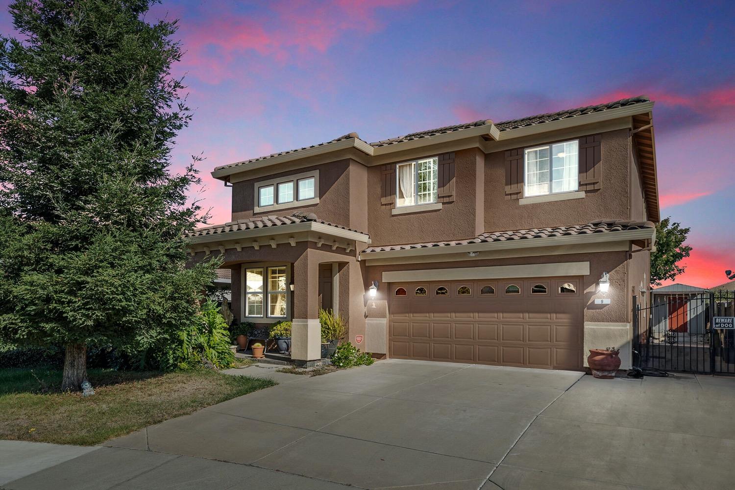 Photo of 9 Bateson Ct in Elk Grove, CA