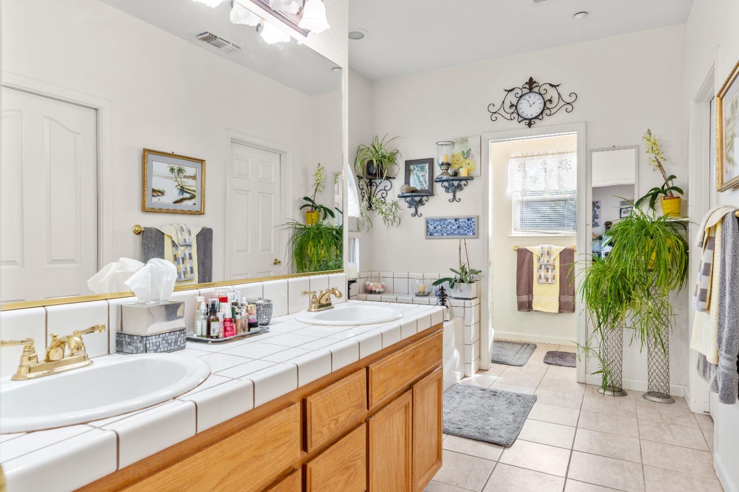 Detail Gallery Image 36 of 56 For 1920 Wyndfair, Turlock,  CA 95382 - 4 Beds | 4 Baths