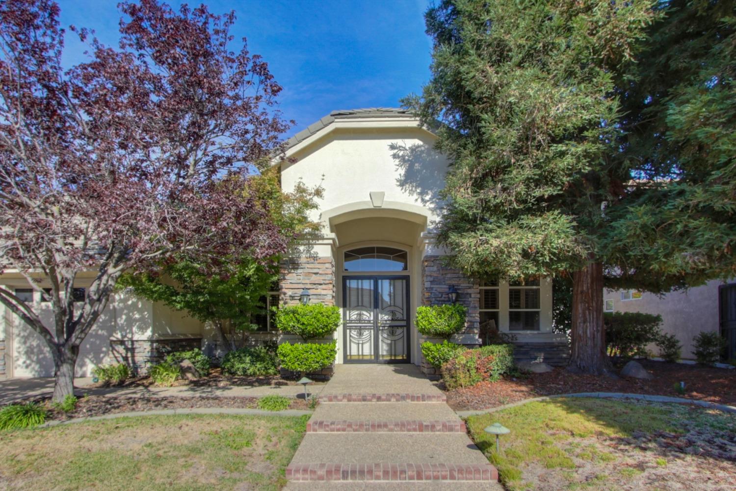 Photo 2 for Listing #222115111