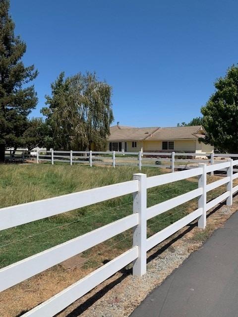 Detail Gallery Image 1 of 56 For 17122 Seidner, Escalon,  CA 95320 - 3 Beds | 2 Baths