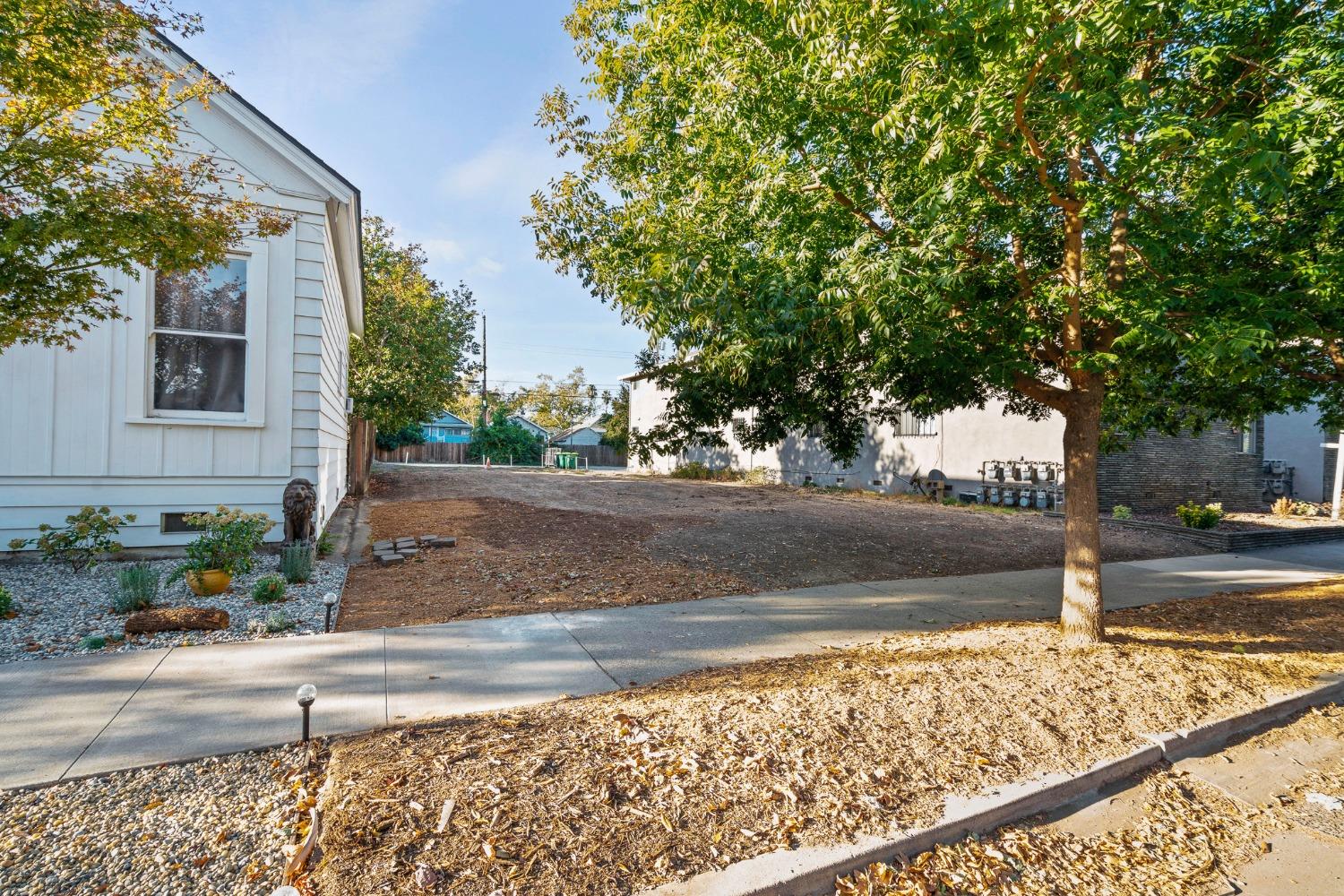 Photo of 3242 X St in Sacramento, CA