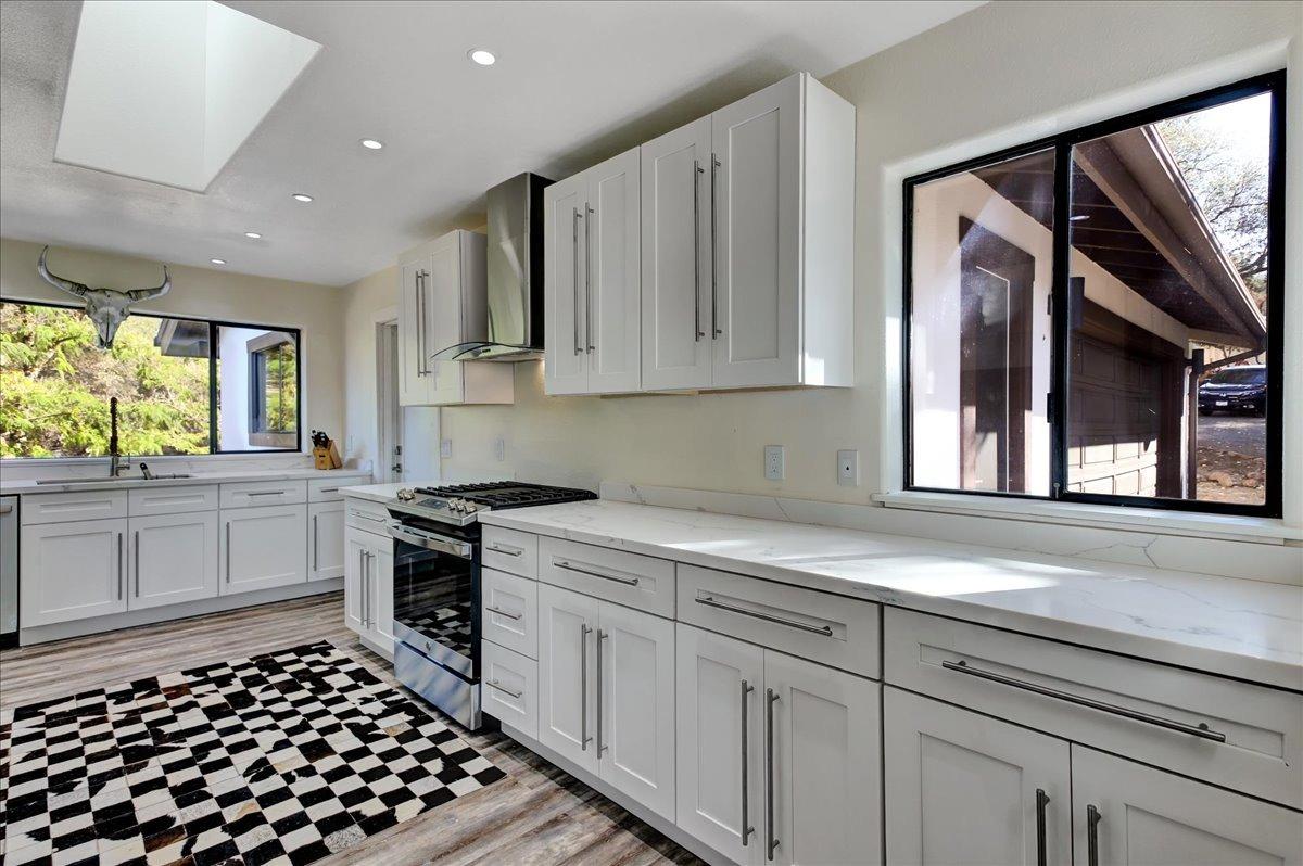 Detail Gallery Image 17 of 74 For 17513 Derby Way, Penn Valley,  CA 95946 - 4 Beds | 2/1 Baths