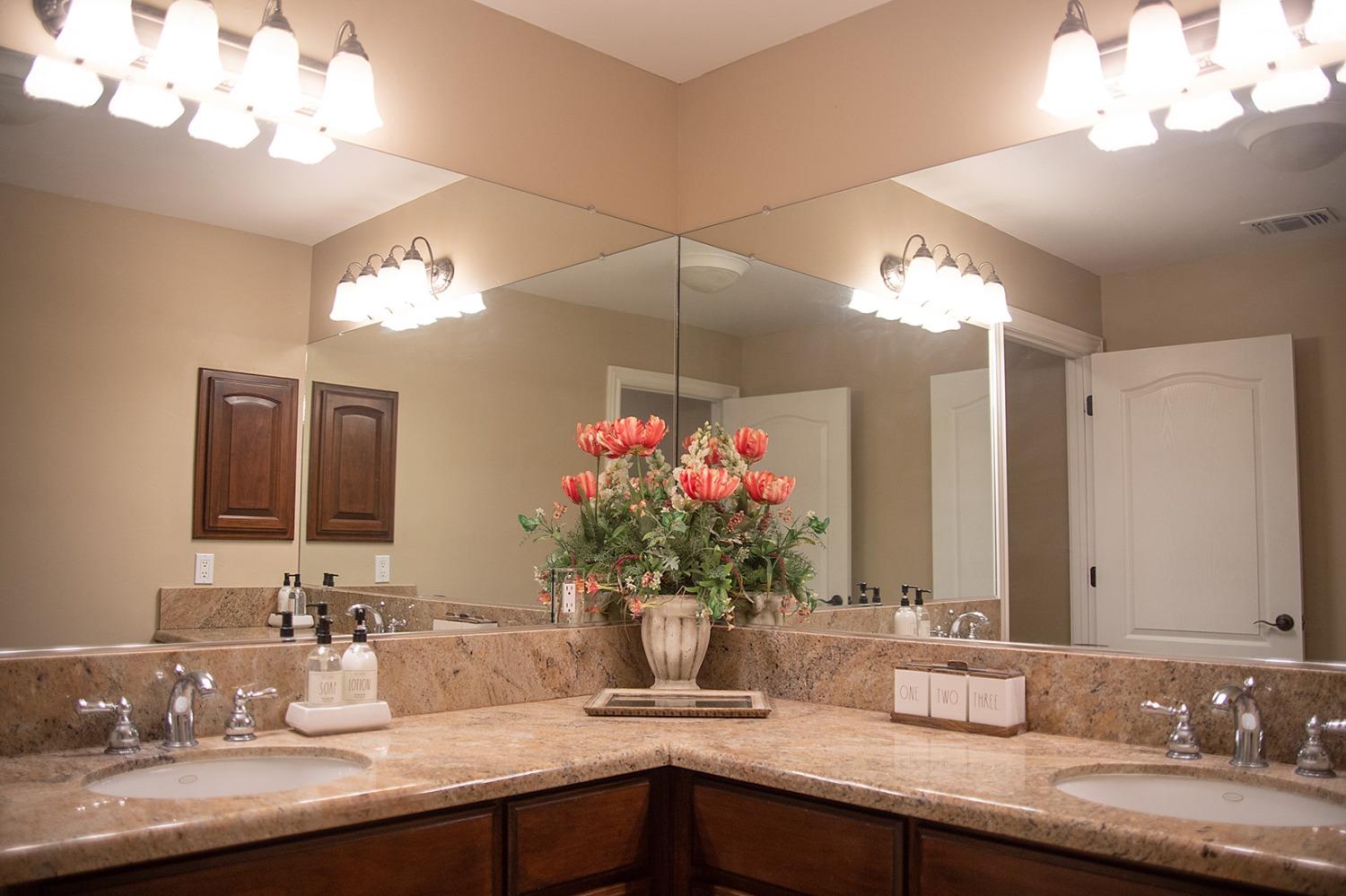 Detail Gallery Image 30 of 38 For 2541 Mooneyham Ct, Turlock,  CA 95382 - 5 Beds | 3/1 Baths