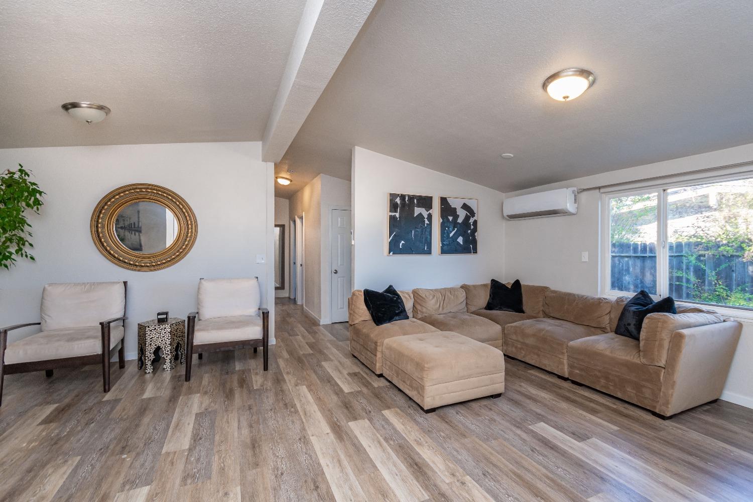 Detail Gallery Image 1 of 1 For 612 Windsor Dr, Roseville,  CA 95678 - 3 Beds | 2 Baths