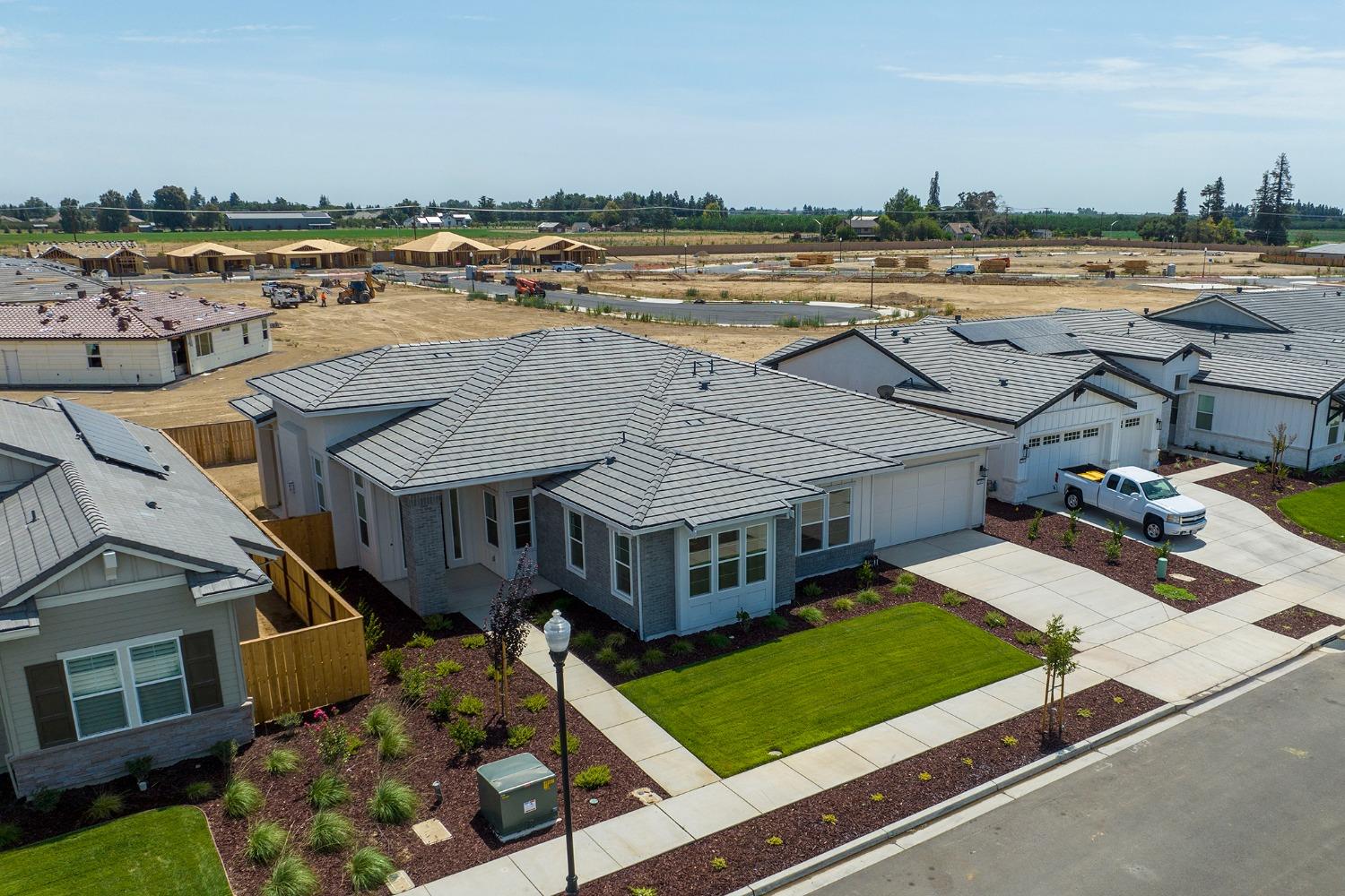 Detail Gallery Image 4 of 67 For 2600 Fairbanks Ranch Rd, Turlock,  CA 95382 - 4 Beds | 4/1 Baths