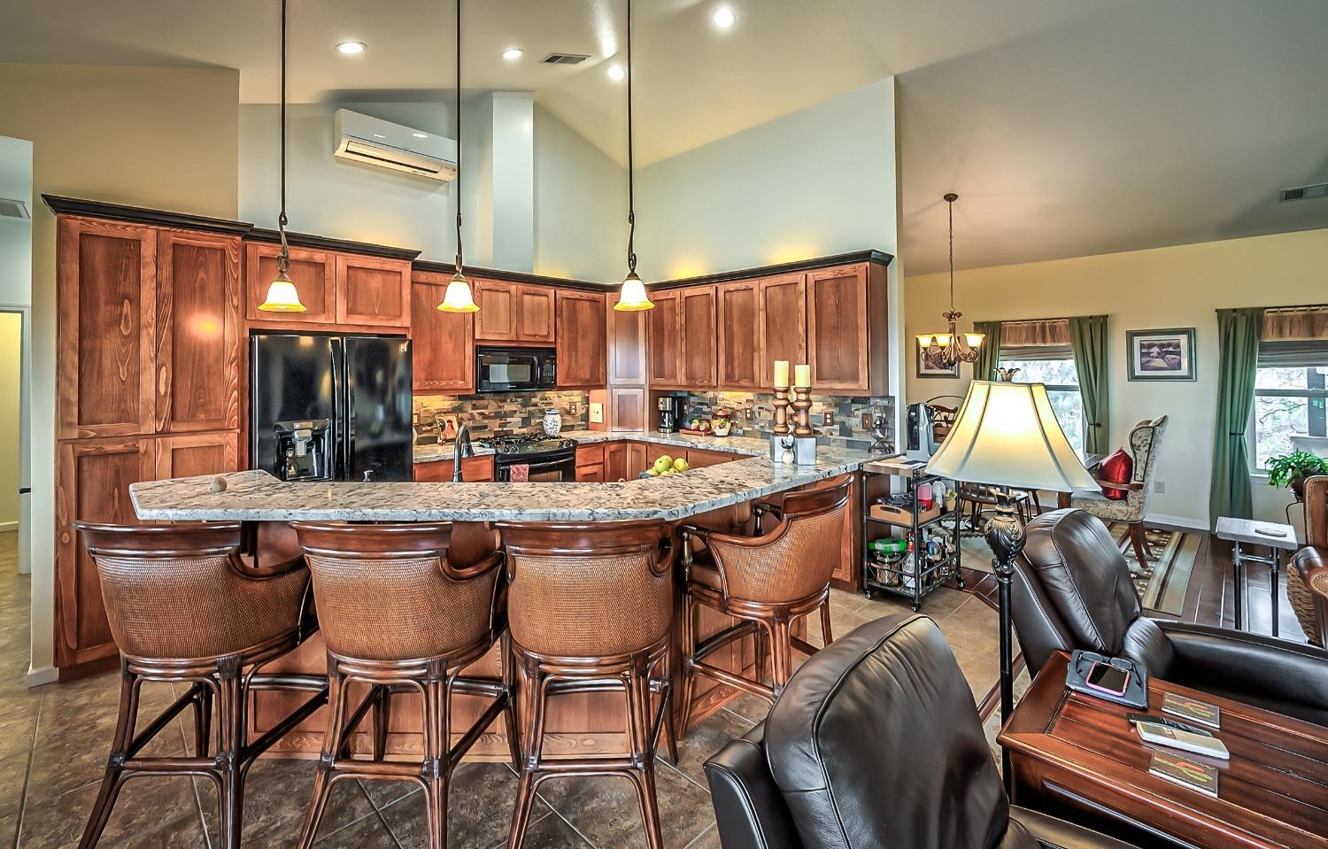 Detail Gallery Image 6 of 46 For 13495 Red Bank Road, Red Bluff,  CA 96080 - 3 Beds | 2 Baths