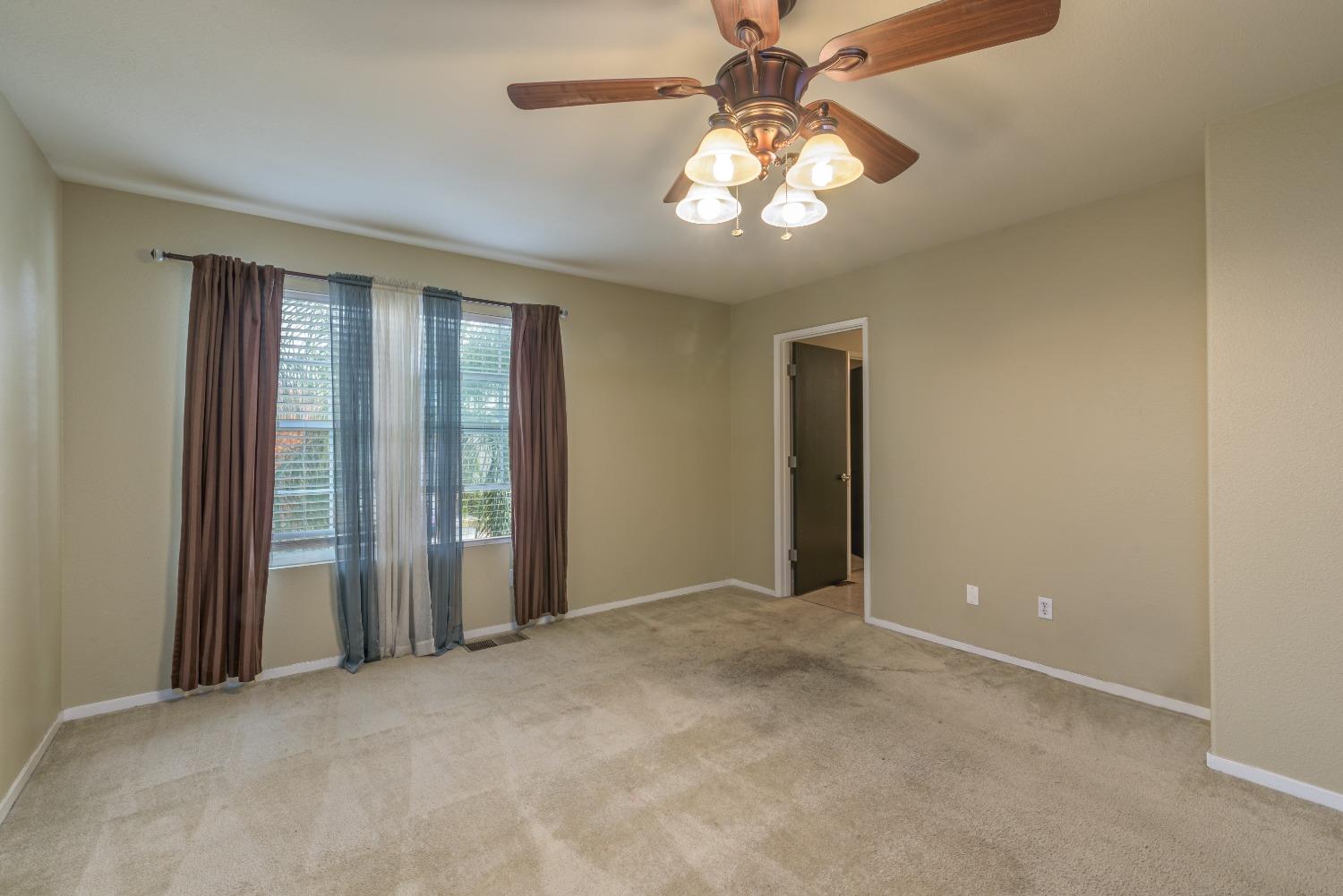Detail Gallery Image 22 of 37 For 3755 Larkspur Ave, Merced,  CA 95348 - 3 Beds | 2/1 Baths