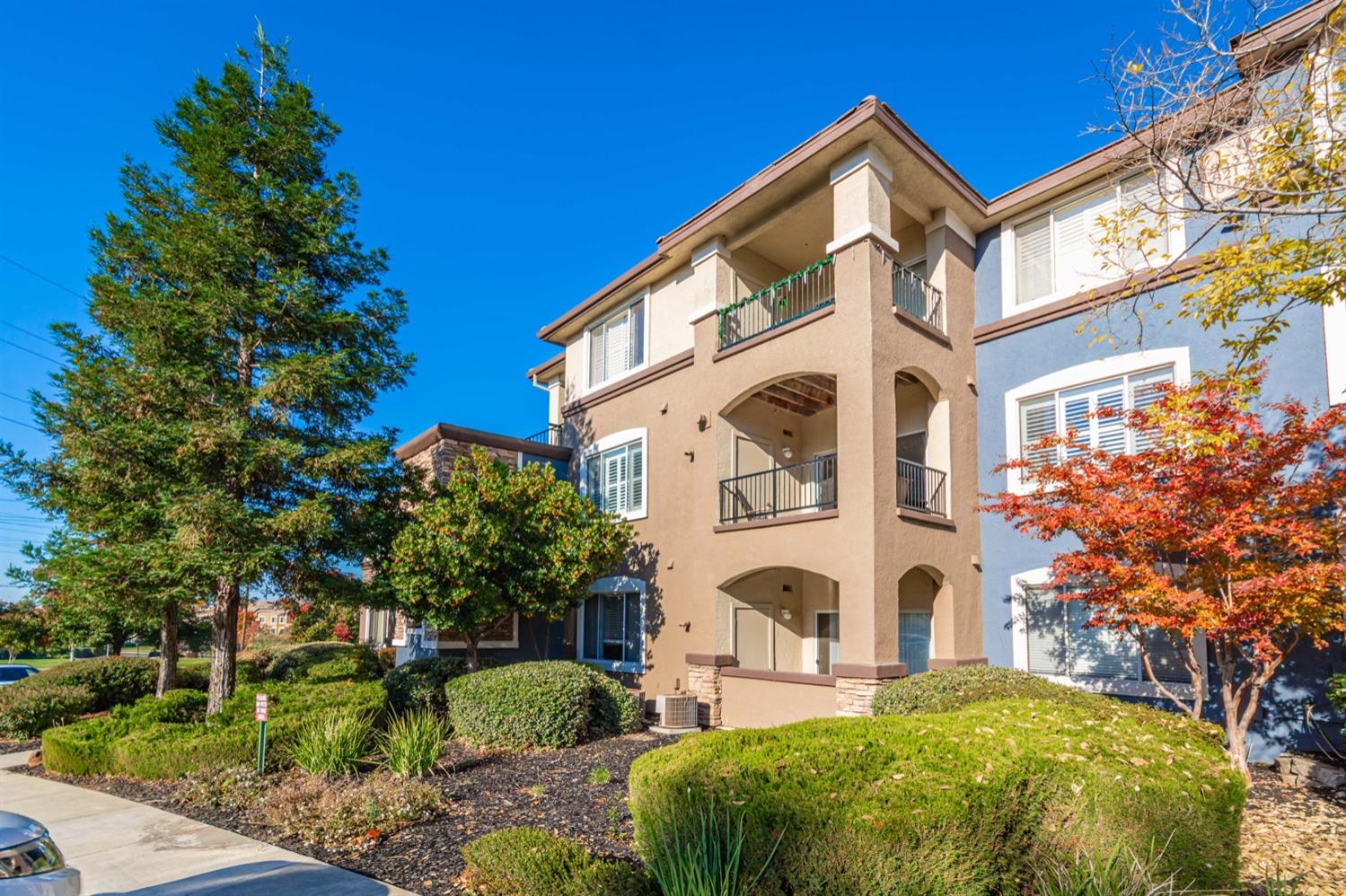Detail Gallery Image 1 of 1 For 701 Gibson Dr #823,  Roseville,  CA 95678 - 2 Beds | 2 Baths